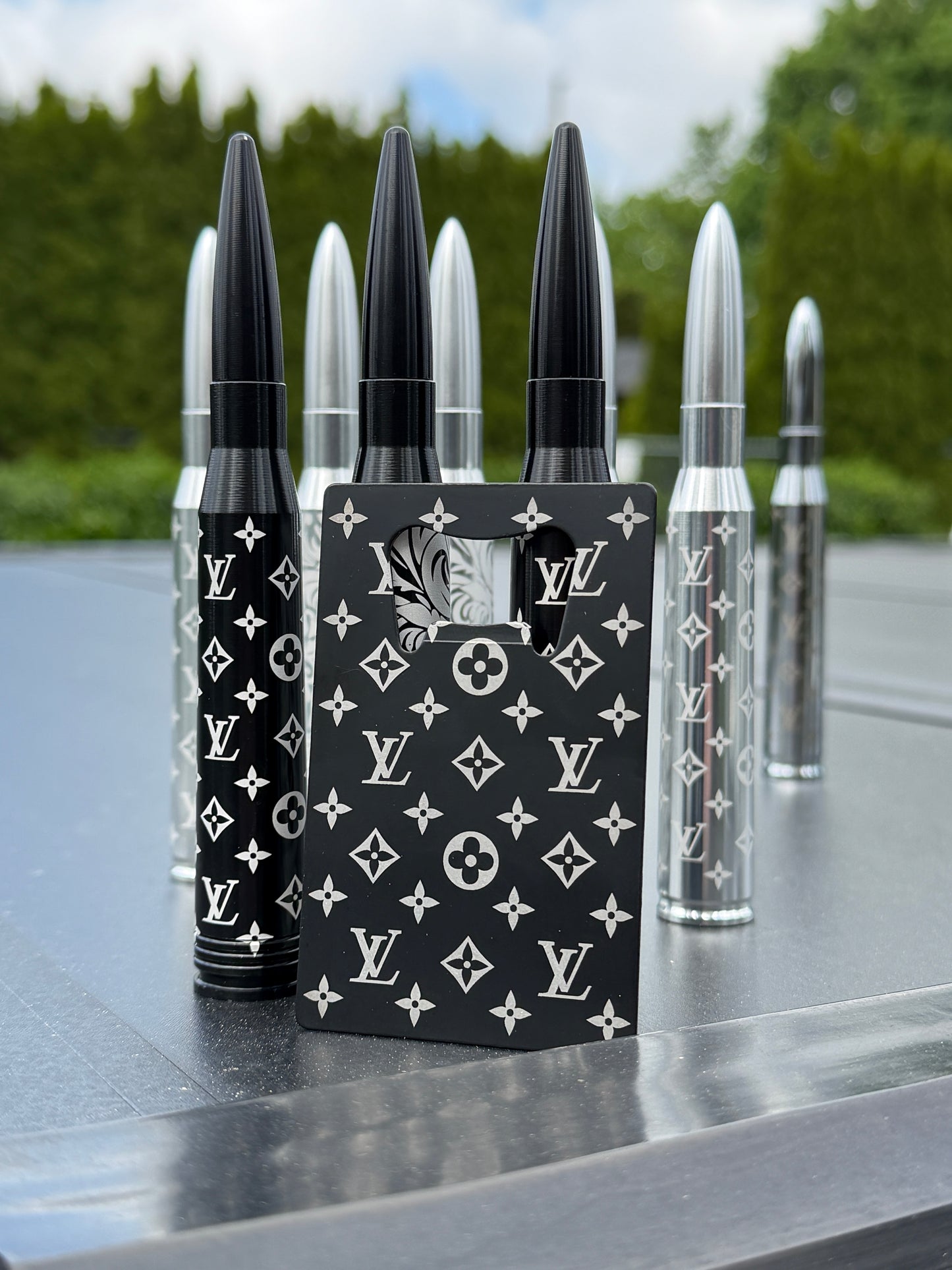 Engraved Bullet Antenna