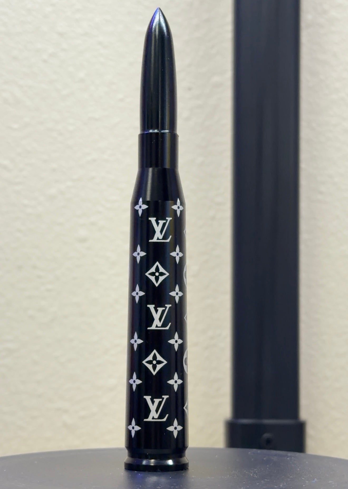 Engraved Bullet Antenna